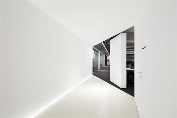 办公室走廊灯光设计