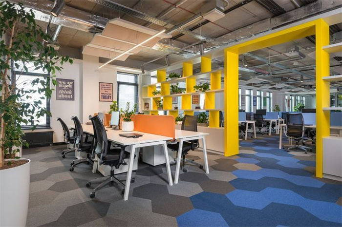 2021年上海时尚现代简约办公室装修案例