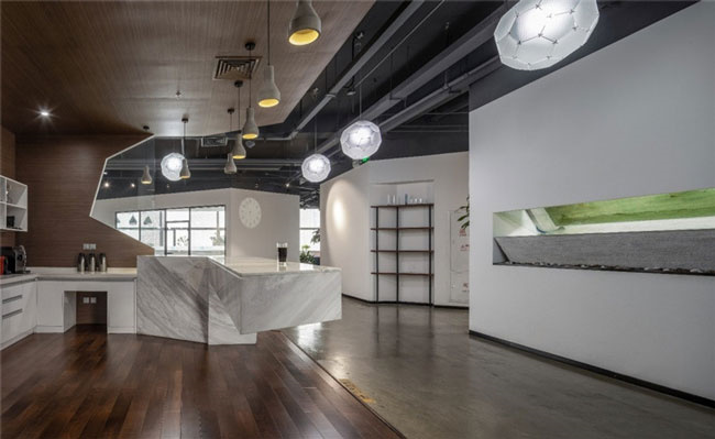 黑色系办公室设计装修案例